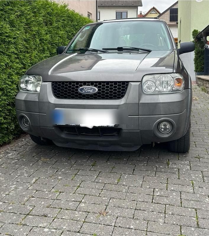 Grau Gebraucht 2004 Ford Maverick Limited SUV | 3.750 € (Fairer Preis) - Bild 1/4