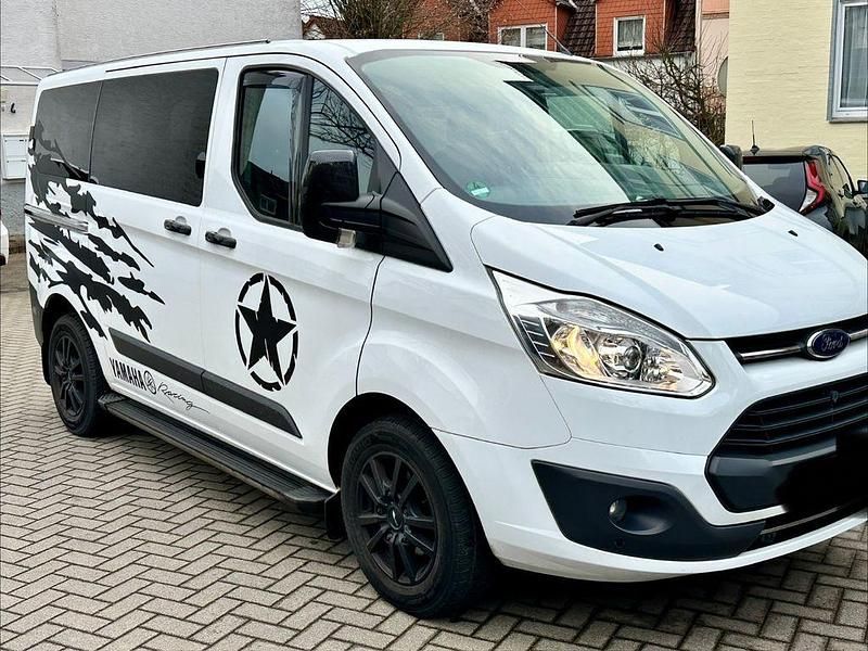 Gebraucht Ford Transit Custom 105 PS (77 kW) 2018 Weiß Van / Kleinbus
