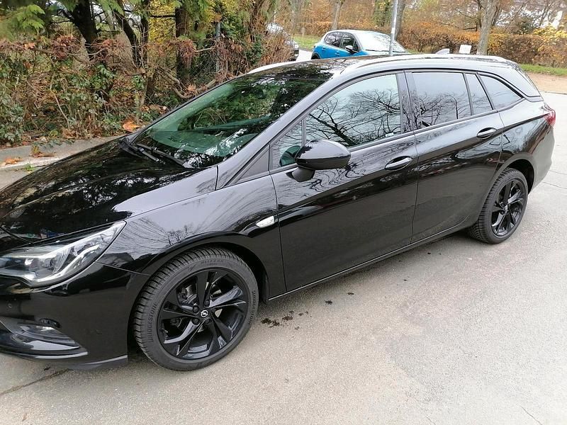 Gebraucht Opel Astra 110 PS (80 kW) 2017 Schwarz Kombi