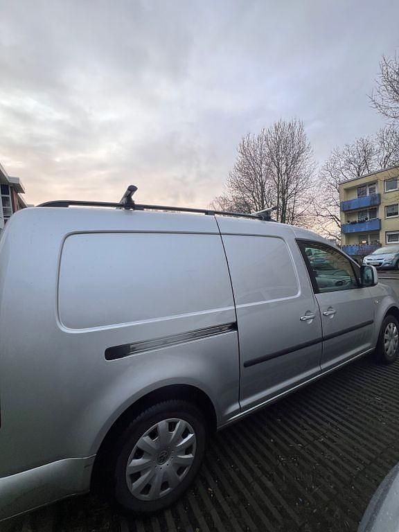 Gebraucht VW Caddy Maxi 101 PS (74 kW) 2013 Grau Van / Kleinbus