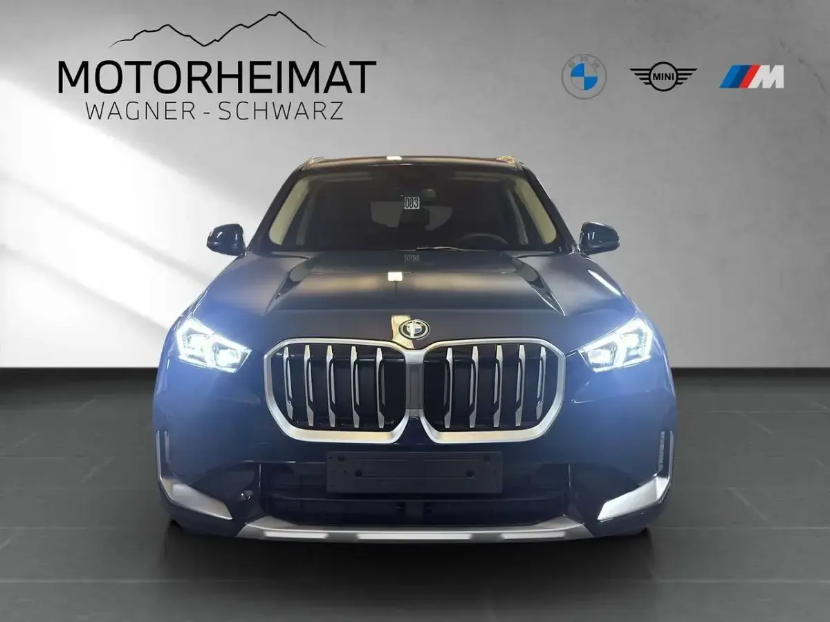 Neu BMW X1 xLine 245 PS (180 kW) 2026 Night dusk blue SUV