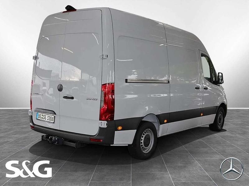 Gebraucht Mercedes Sprinter 150 PS (110 kW) 2025 Arktikweiß Van