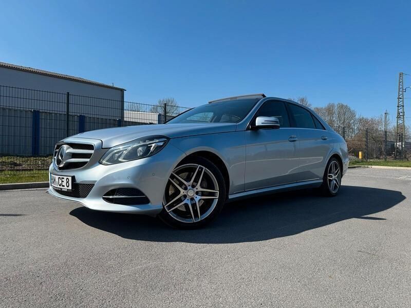 Silber Gebraucht 2013 Mercedes E400 Avantgarde Limousine | 22.999 € (Superpreis) - Bild 1/4