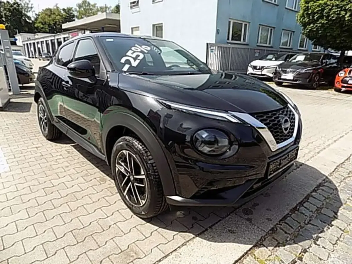 Neu Nissan Juke N-Connecta 114 PS (83 kW) 2026 Pearl black perleffekt SUV