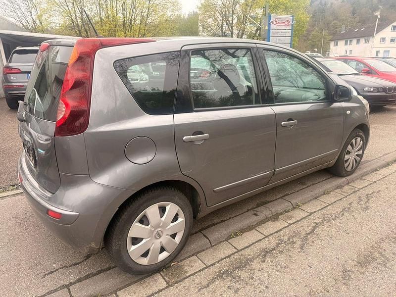 Gebraucht Nissan Note Acenta 88 PS (64 kW) 2011 Grau Kleinwagen