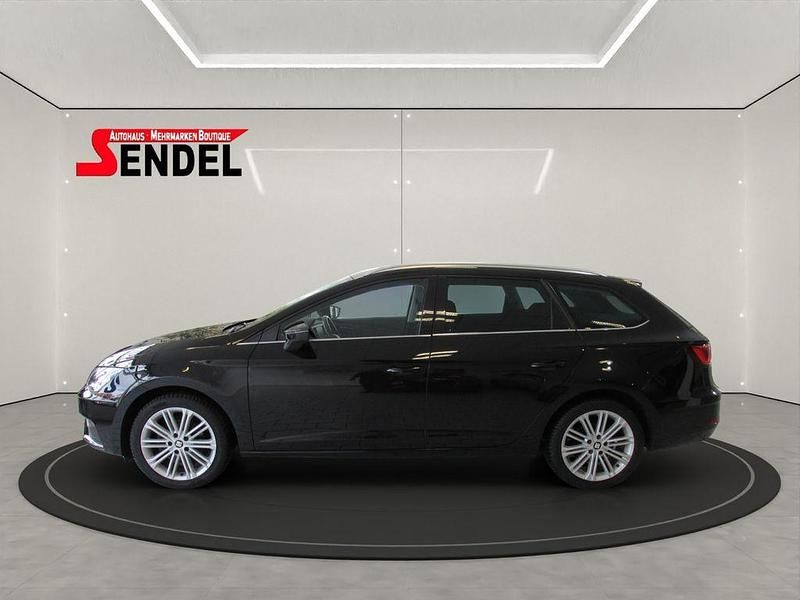 Mitternachtsschwarz Gebraucht 2017 Seat Leon ST XCELLENCE Kombi | 12.999 € (Fairer Preis) - Bild 1/4