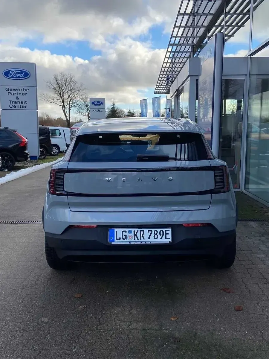 Gebraucht Volvo EX30 Core 272 kW (370 PS) 2025 Grau SUV