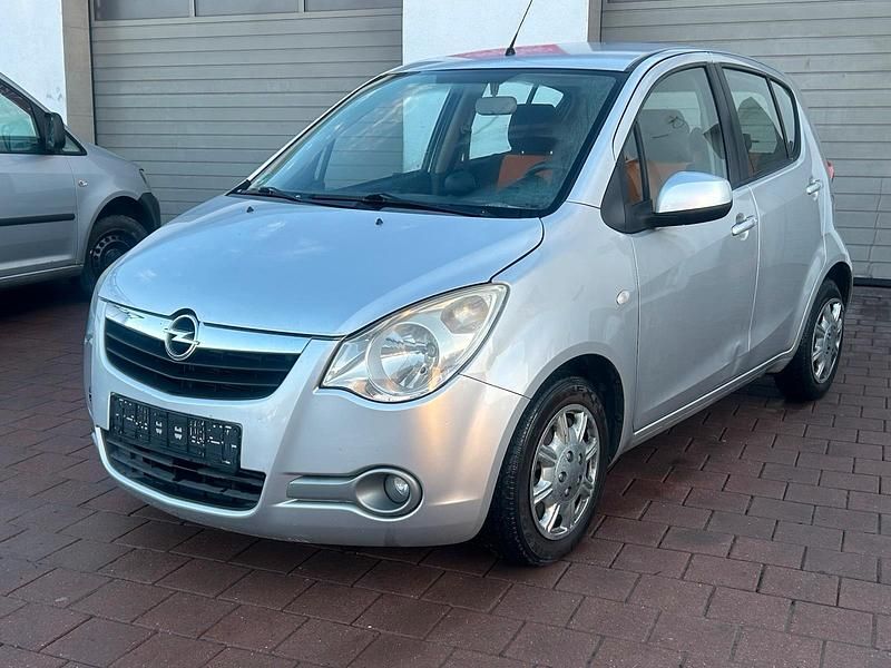 Gebraucht Opel Agila 65 PS (47 kW) 2008 Silber Kleinwagen
