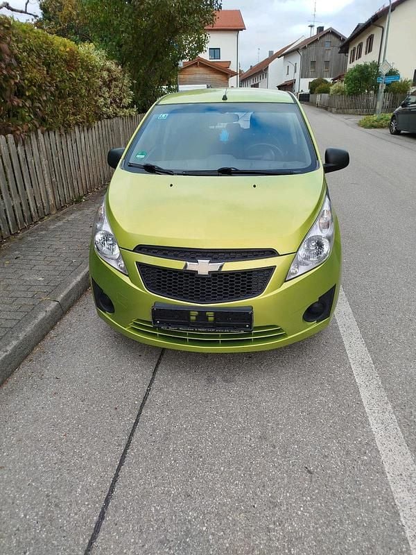Gebraucht Chevrolet Spark 64 PS (47 kW) 2010 Grün Kleinwagen