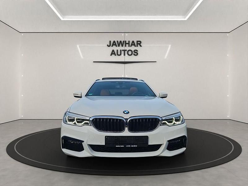 Weiß Gebraucht 2018 BMW 530 M Sport Kombi | 26.490 € (Fairer Preis) - Bild 1/4
