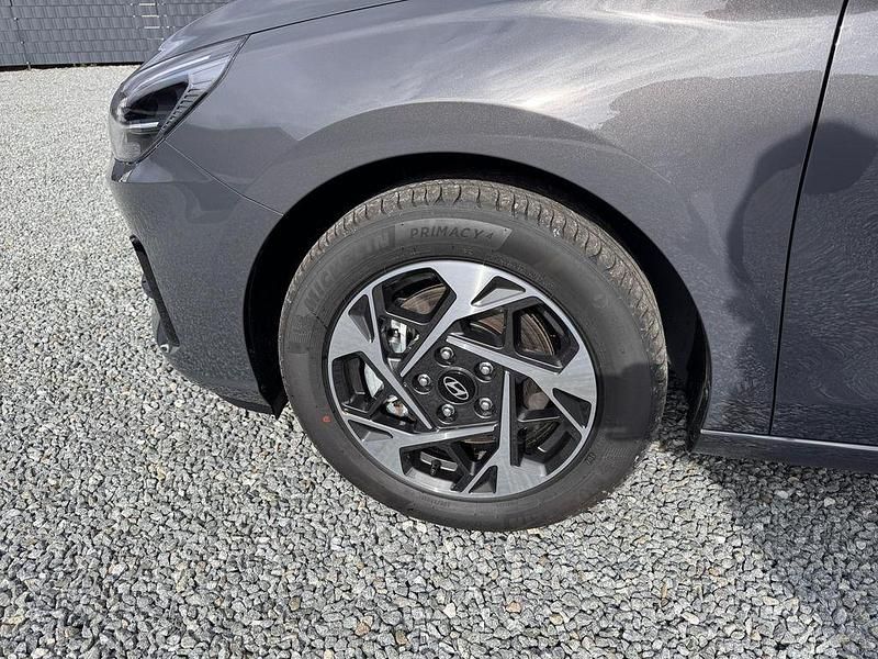 Neu Hyundai i30 140 PS (102 kW) 2025 Grau Limousine