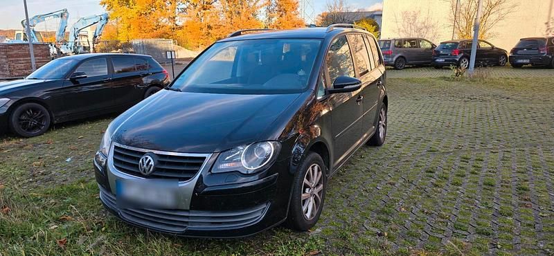 Gebraucht VW Touran 140 PS (102 kW) 2010 Schwarz Van / Kleinbus
