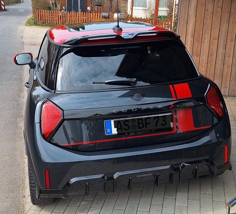 Gebraucht Mini John Cooper Works 204 PS (150 kW) 2024 Grau Kleinwagen