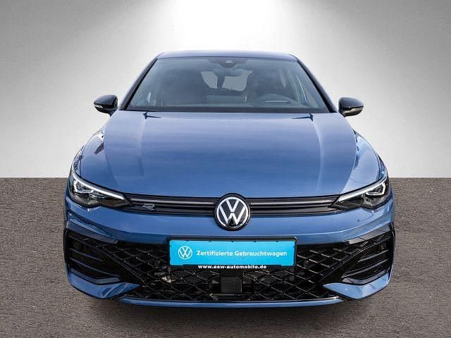 Gebraucht VW Golf VIII R-line 150 PS (110 kW) 2025 Anemonenblau metallic Limousine