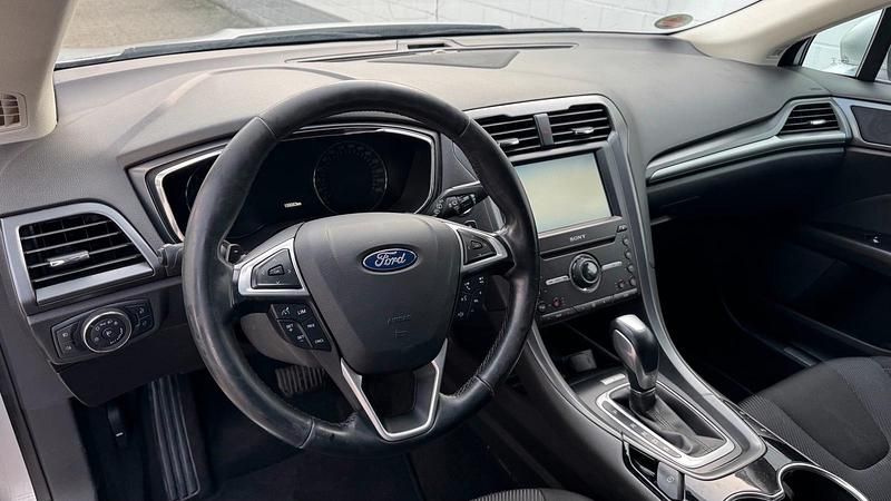 Gebraucht Ford Mondeo 150 PS (110 kW) 2015 Silber Kombi
