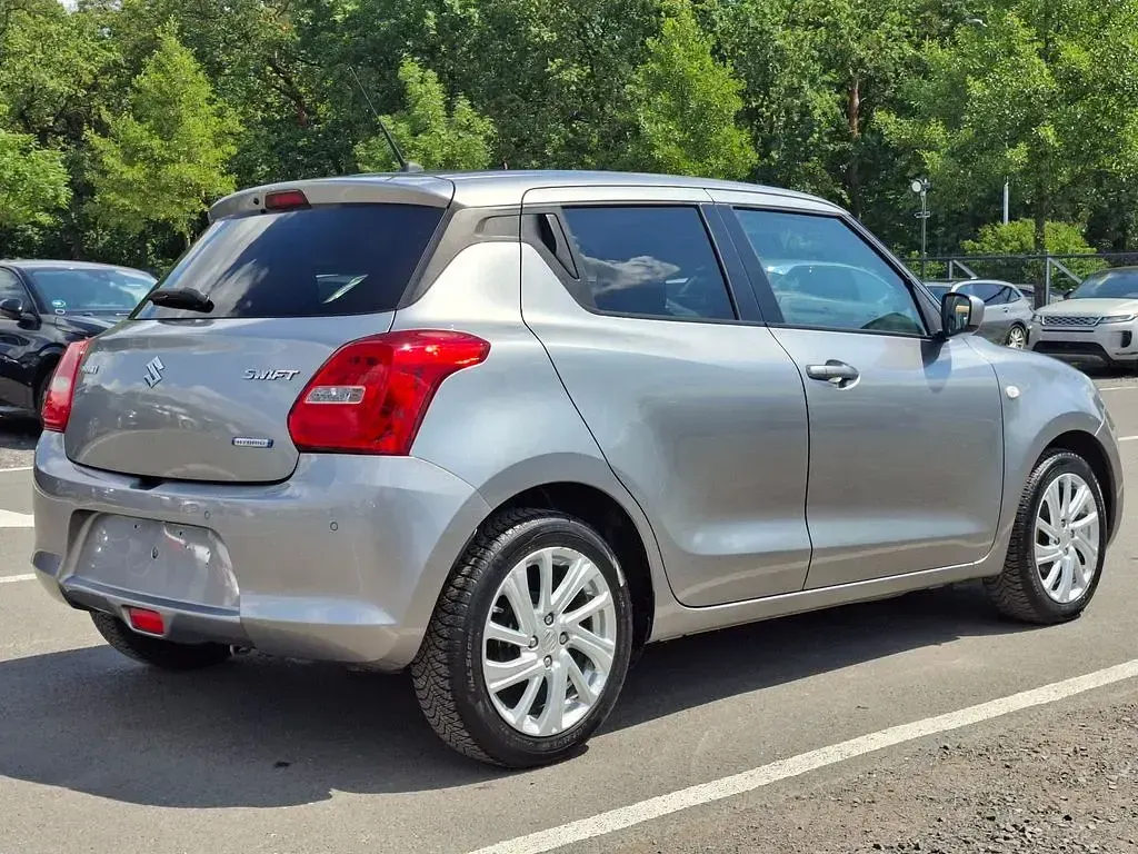 Gebraucht Suzuki Swift Comfort 83 PS (61 kW) 2021 Grau Kleinwagen