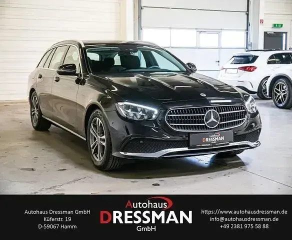 Gebraucht Mercedes E200 Avantgarde 197 PS (144 kW) 2023 Obsidianschwarz  metalliclack Kombi