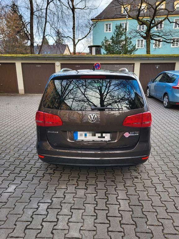 Gebraucht VW Sharan Cup 177 PS (130 kW) 2015 Braun Van / Kleinbus