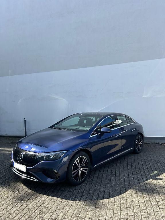 Gebraucht Mercedes EQE300 Advanced 180 kW (245 PS) 2023 Blau Limousine