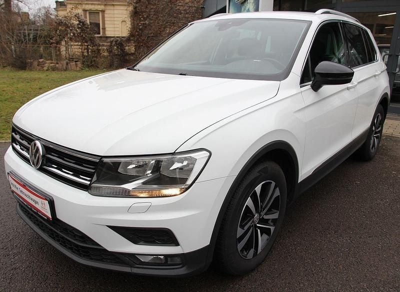 Weiß Gebraucht 2020 VW Tiguan IQ Drive SUV | 18.950 € (Superpreis) - Bild 1/4