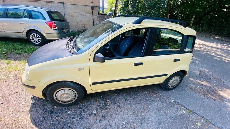 Gelb Gebraucht 2005 Fiat Panda Kleinwagen | 500 € (Superpreis) - Bild 1/4