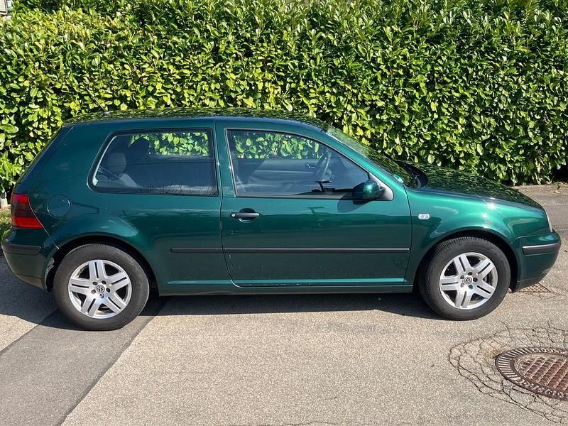 Gebraucht VW Golf IV Edition 75 PS (55 kW) 2001 Grün Limousine