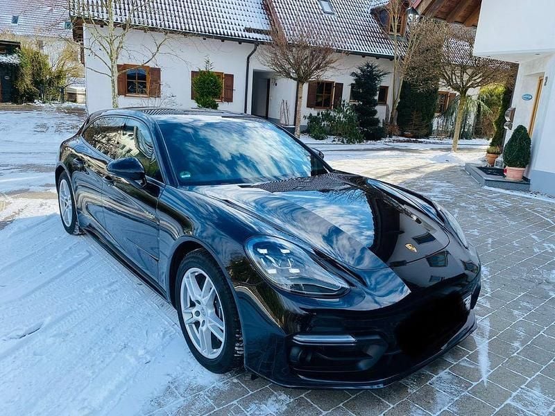 Schwarz Gebraucht 2019 Porsche Panamera 4 Sport Turismo Limousine | 65.480 € (Guter Preis) - Bild 1/4