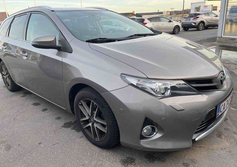 Gebraucht 2015 Toyota Auris Touring Sports Comfort Kombi | 4.800 € (Fairer Preis) - Bild 1/4