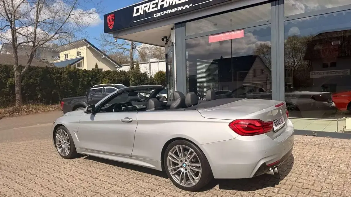 Gebraucht BMW 420 Cabriolet M Sport 190 PS (139 kW) 2018 Glaciersilber Cabrio