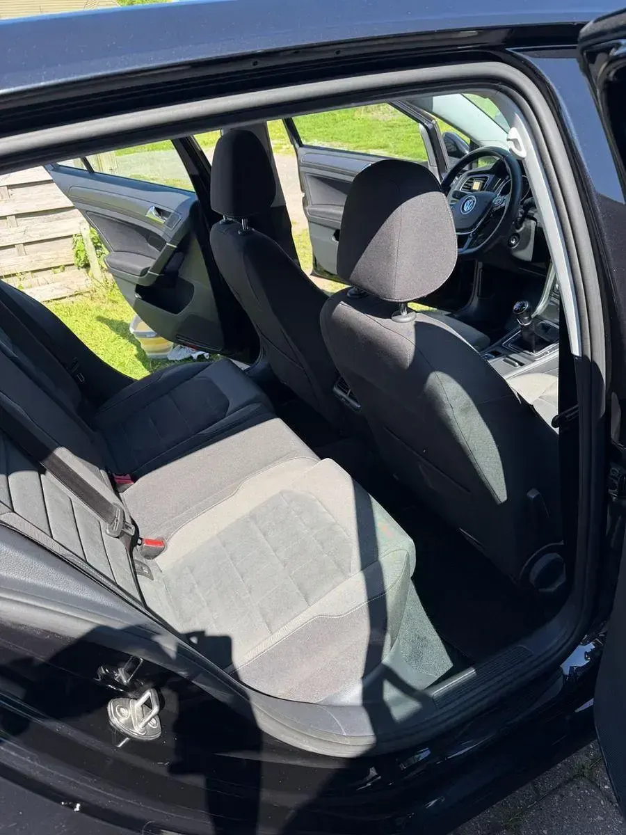 Gebraucht VW Golf VII 125 PS (91 kW) 2018 Schwarz Limousine