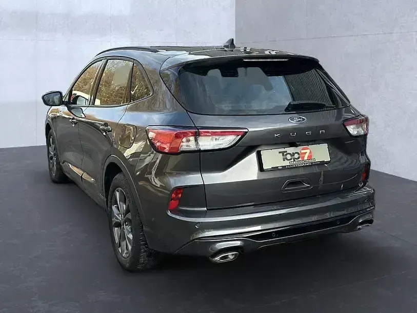 Gebraucht Ford Kuga ST-Line 120 PS (88 kW) 2023 Magneticgrau (metallic) SUV