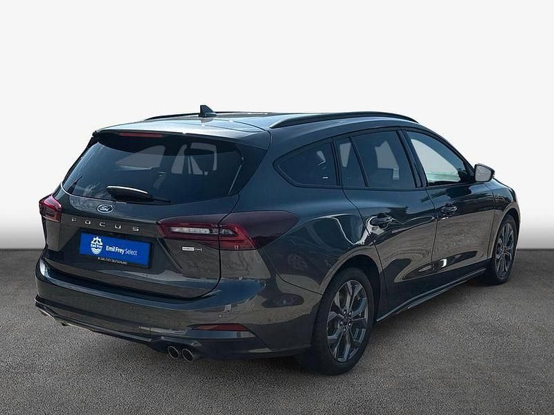 Gebraucht Ford Focus ST-Line X 125 PS (91 kW) 2023 Magnetic grau metallic Kombi