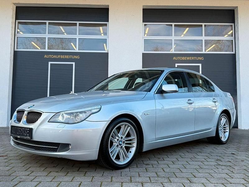 Silber Gebraucht 2008 BMW 523 Advantage Limousine | 5.900 € (Teuer) - Bild 1/4