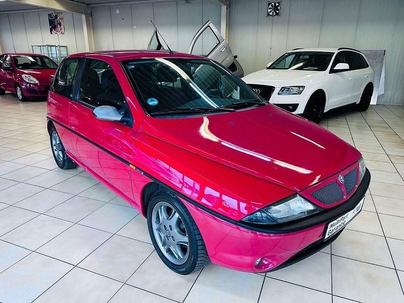Gebraucht Lancia Ypsilon 86 PS (63 kW) 1999 Rot Kleinwagen
