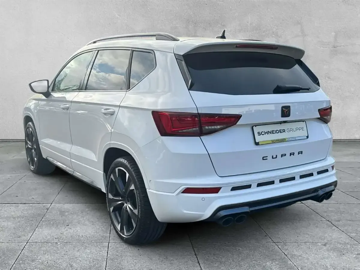 Gebraucht Cupra Ateca Basis 300 PS (220 kW) 2023 Bila weiß SUV