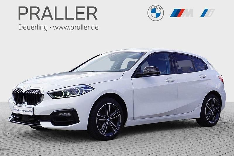 Alpinweiß uni Gebraucht 2020 BMW 118 Sport Line Kleinwagen | 19.950 € (Fairer Preis) - Bild 1/4