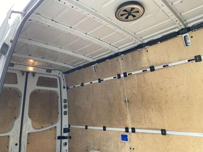 Gebraucht Mercedes Sprinter 163 PS (119 kW) 2017 Arktikweiss Van