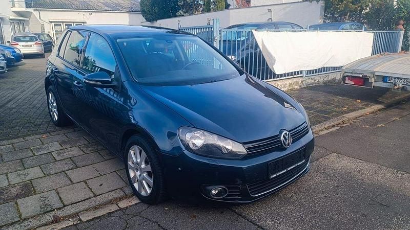 Blau Gebraucht 2011 VW Golf VI Team Limousine | 3.799 € (Superpreis) - Bild 1/4
