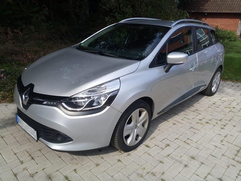Grau Gebraucht 2014 Renault Clio GrandTour Dynamique Kombi | 4.800 € (Guter Preis) - Bild 1/4