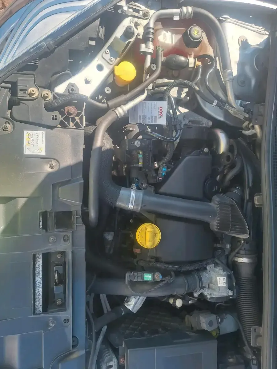Gebraucht Renault Mégane GrandTour 95 PS (69 kW) 2014 Silber Kombi