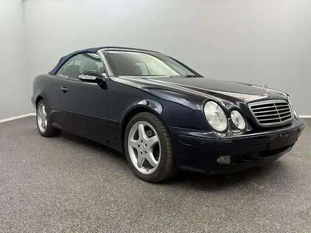 Gebraucht Mercedes CLK320 Elegance 218 PS (160 kW) 2001 Blau Cabrio