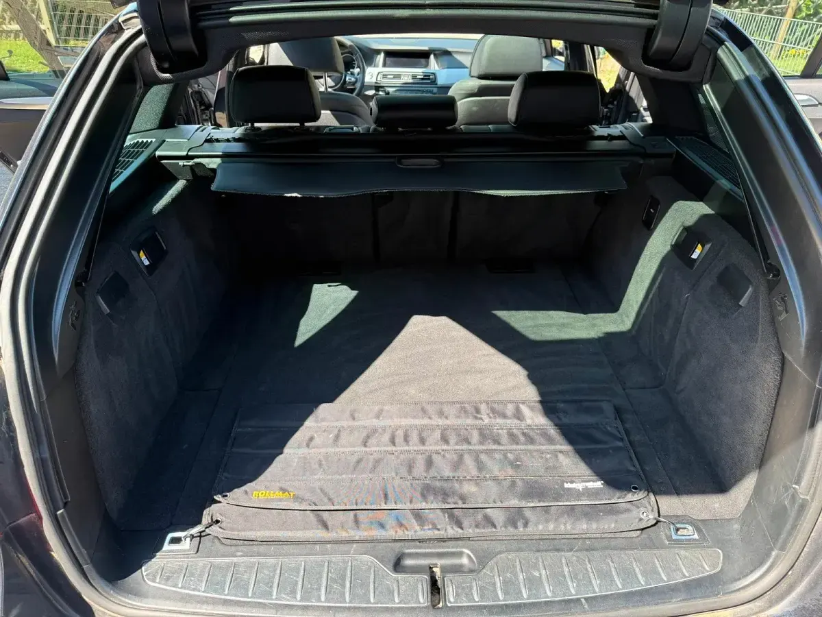 Gebraucht BMW 550 381 PS (280 kW) 2015 Braun Kombi