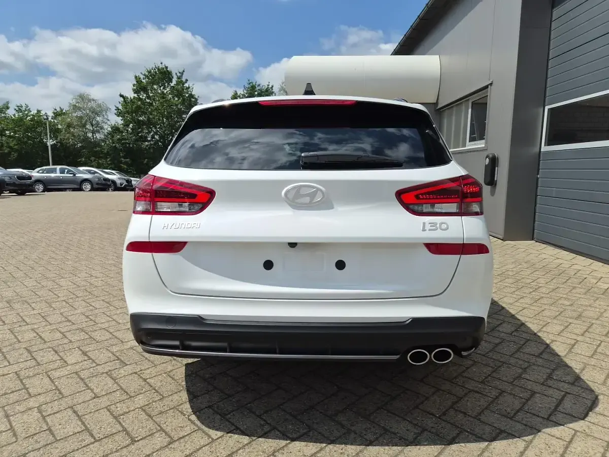 Neu Hyundai i30 N Line 150 PS (110 kW) 2026 Serenity white pearl Kombi