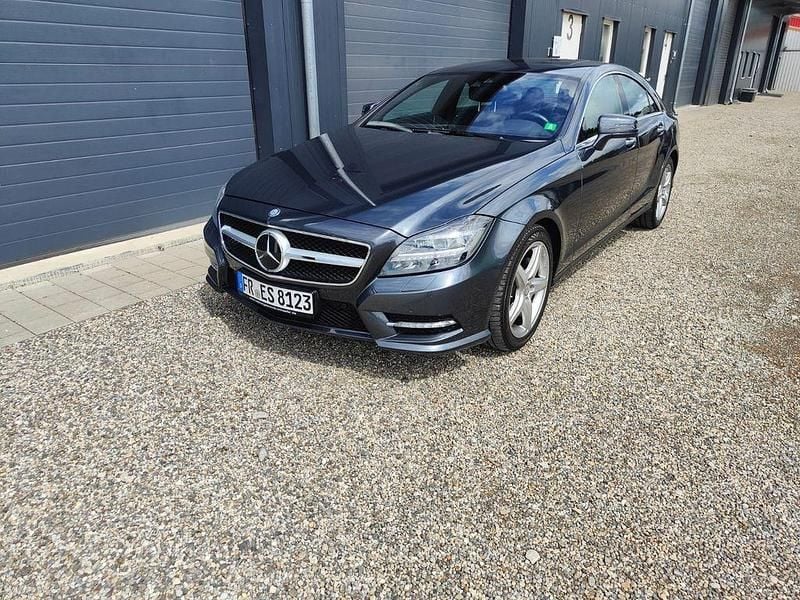 Grau Gebraucht 2014 Mercedes CLS350 Sport Limousine | 24.600 € (Fairer Preis) - Bild 1/4