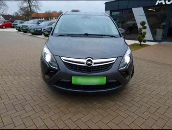 Andere außenfarben Gebraucht 2012 Opel Zafira Van / Kleinbus | 7.899 € (Fairer Preis) - Bild 1/4