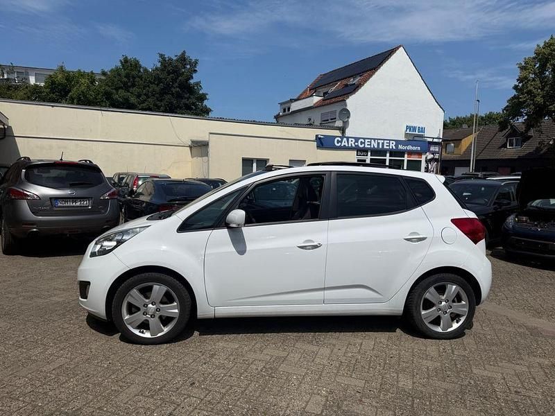 Gebraucht Kia Venga 128 PS (94 kW) 2011 Solidweiss Kleinwagen