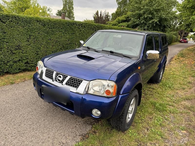 Blau Gebraucht 2004 Nissan Navara Abholung | 6.000 € (Guter Preis) - Bild 1/4