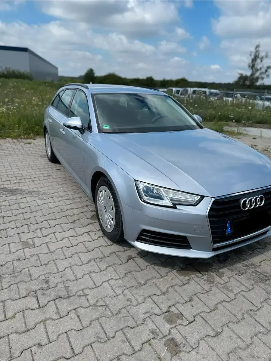 Gebraucht Audi A4 150 PS (110 kW) 2016 Silber Kombi