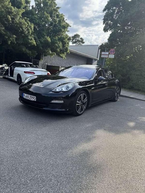 Schwarz Gebraucht 2012 Porsche Panamera Limousine | 24.000 € (Guter Preis) - Bild 1/4