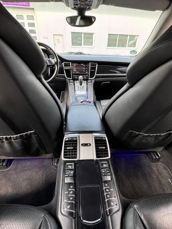 Schwarz Gebraucht 2010 Porsche Panamera 4S Limousine | 24.600 € (Fairer Preis) - Bild 1/4
